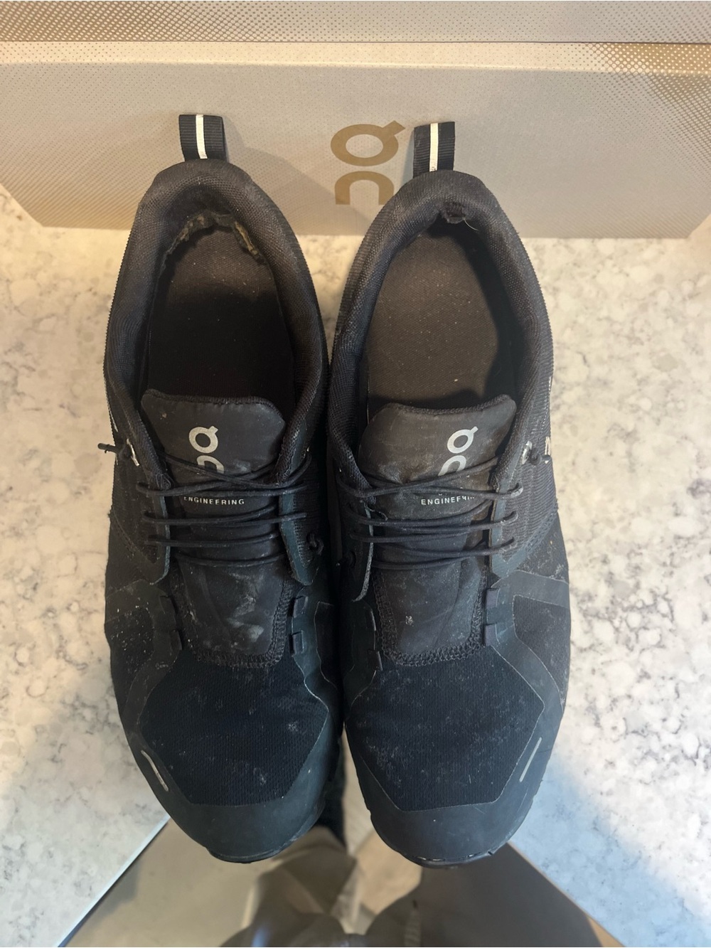 On Running Men’s On Cloud 5 Waterproof Size 11 Black / Black - Picture 4 of 13
